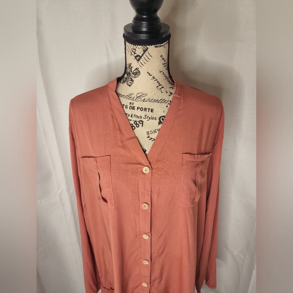 Berryou Tunic - Picture 2 of 10